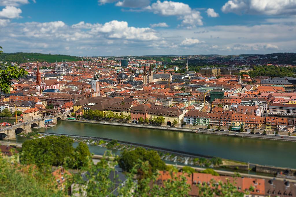 Blick über Würzburg - Bayern