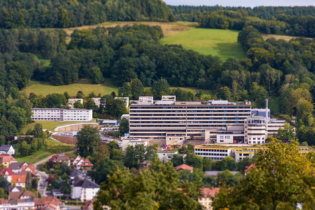 Das Klinikum von Kulmbach im Tilt-Shift-Effekt - Bayern