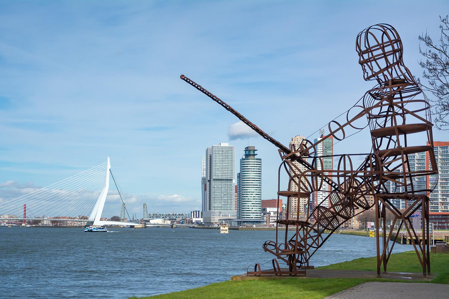 Ein Angler in Rotterdam - Niederlande