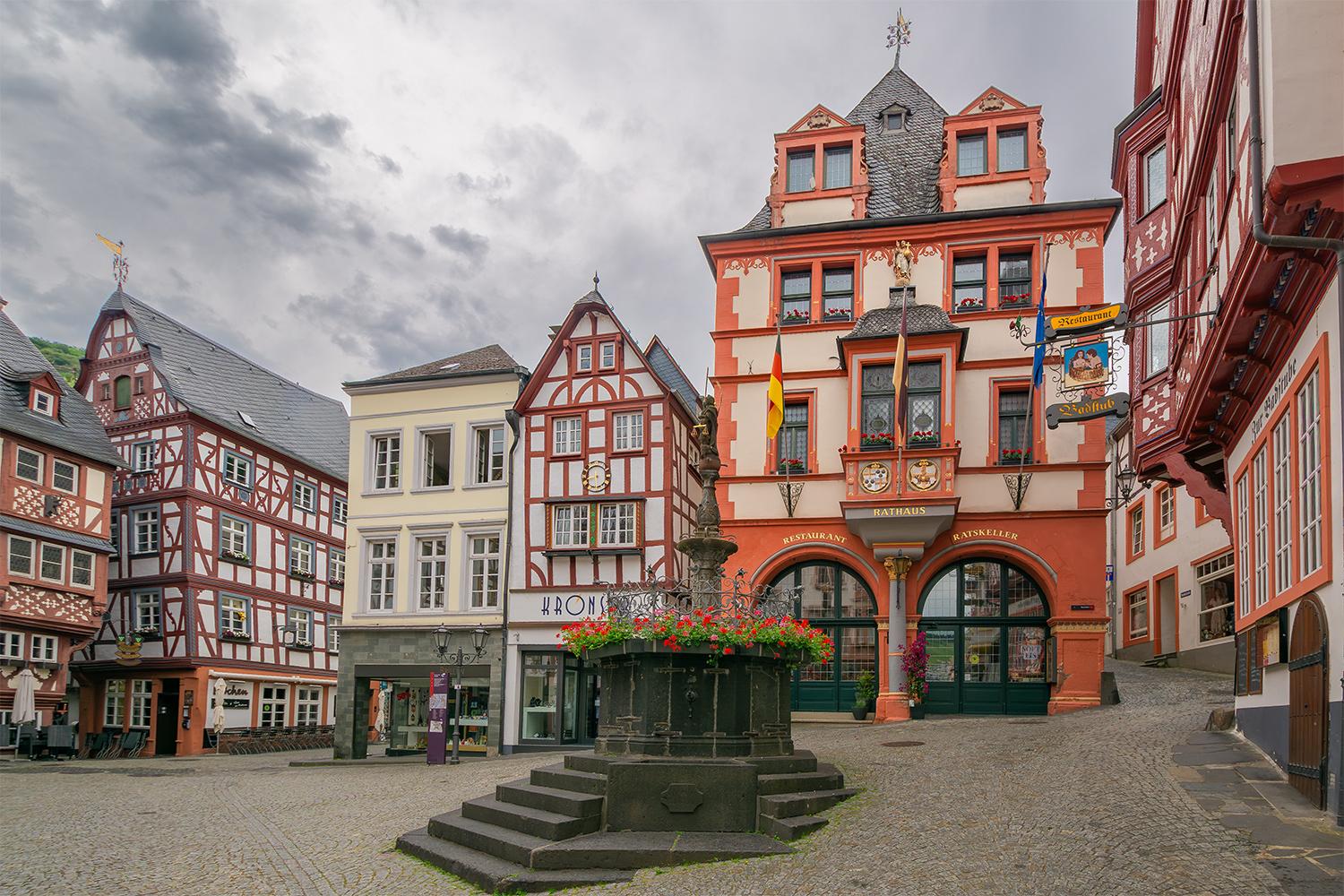 Das historische Rathaus der Stadt Bernkastel-Kues -Rheinland-Pfalz