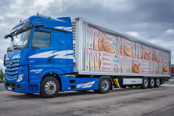 Intermezzo - Mercedes Benz Actros 1845