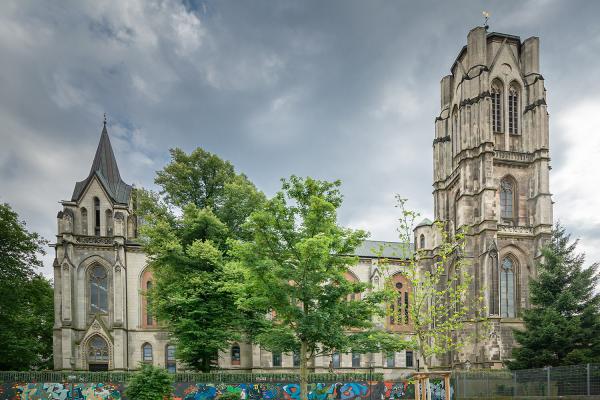 Katholische Pfarrkirche "St. Gertrud" in Essen - NRW