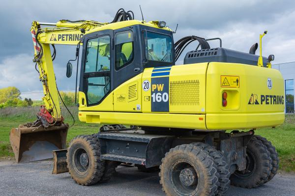 Komatsu Mobilbagger PW160