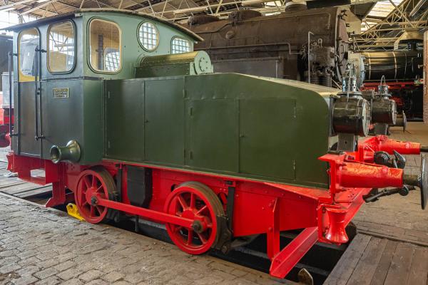 Petroleum-Lokomotive der Firma Möhl & Co.