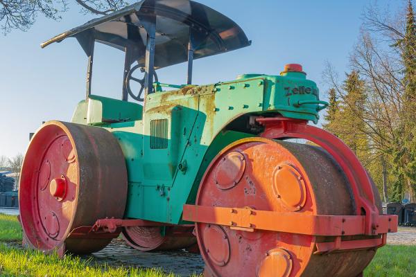 Straßenwalze aus dem Hause Zettelmeyer