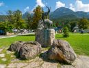 koenigssee schoenau bayern steinbock skulptur